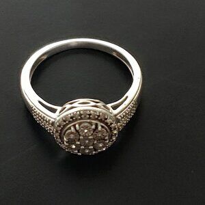 Diamon and silver ring